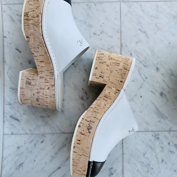 CHANEL Cap-Toe Clogs SZ 41 - Picture 3 of 3